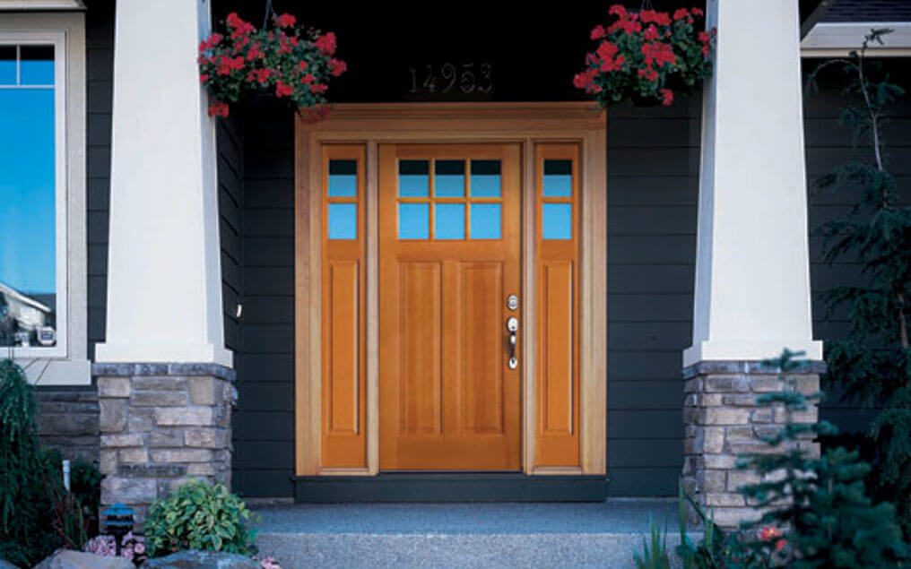 Entry door with wood with sidelite grid